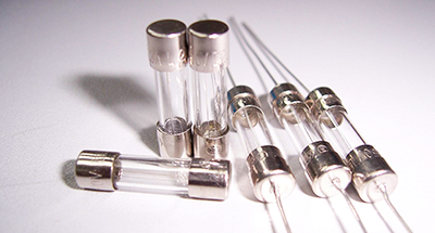 保險(xiǎn)絲使用什么設(shè)備進(jìn)行檢測(cè)？