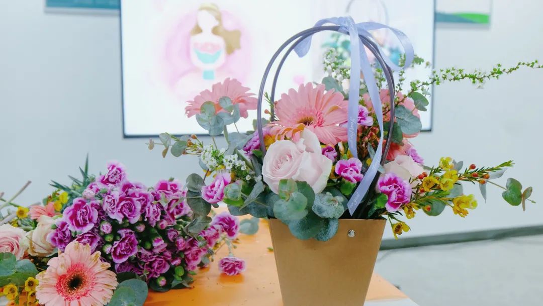 3.8女神節(jié) | 愿你芳華自在，笑靨如花